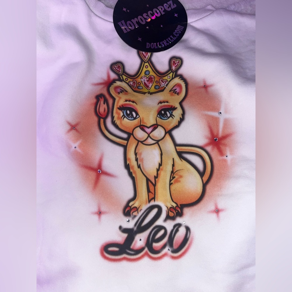 Leo Rep Your Roots Airbrush Sweatshirt
HOROSCOPEZ